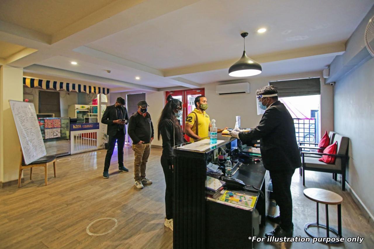 Hotel Navjivan Himatnagar エクステリア 写真