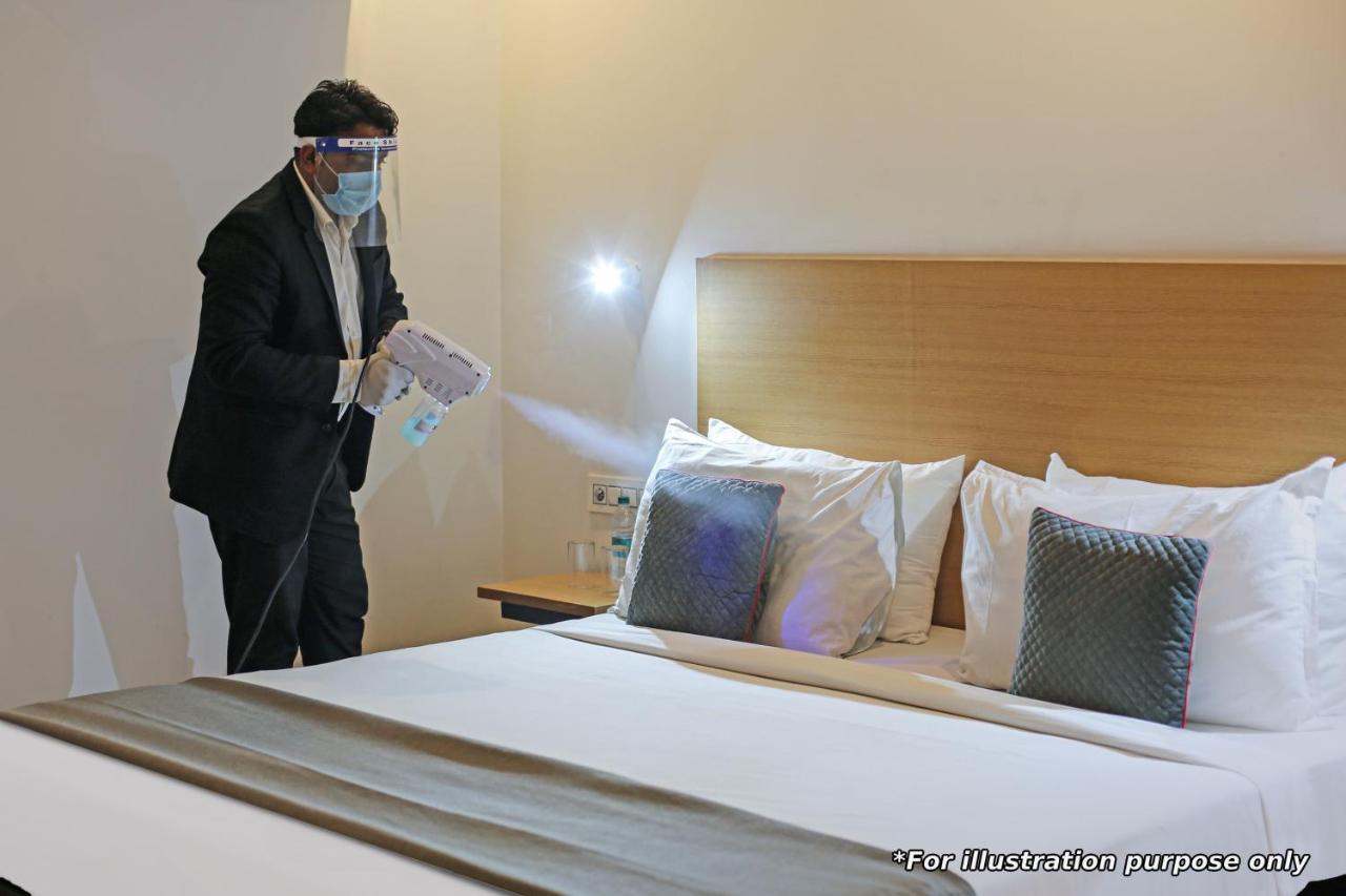 Hotel Navjivan Himatnagar エクステリア 写真