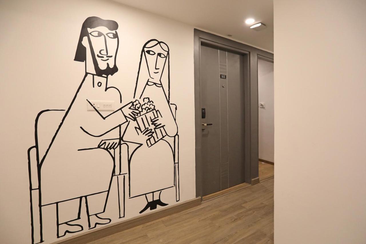 Hotel Navjivan Himatnagar エクステリア 写真